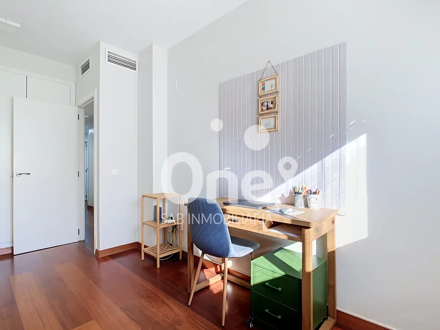 Flat for sale in Paterna  with Air Conditioner, Heating and Parquet flooring