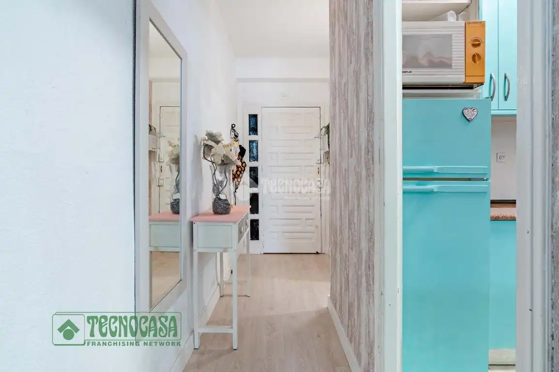 Flat for sale in Roquetas de Mar  with Terrace, Furnished and Alarm