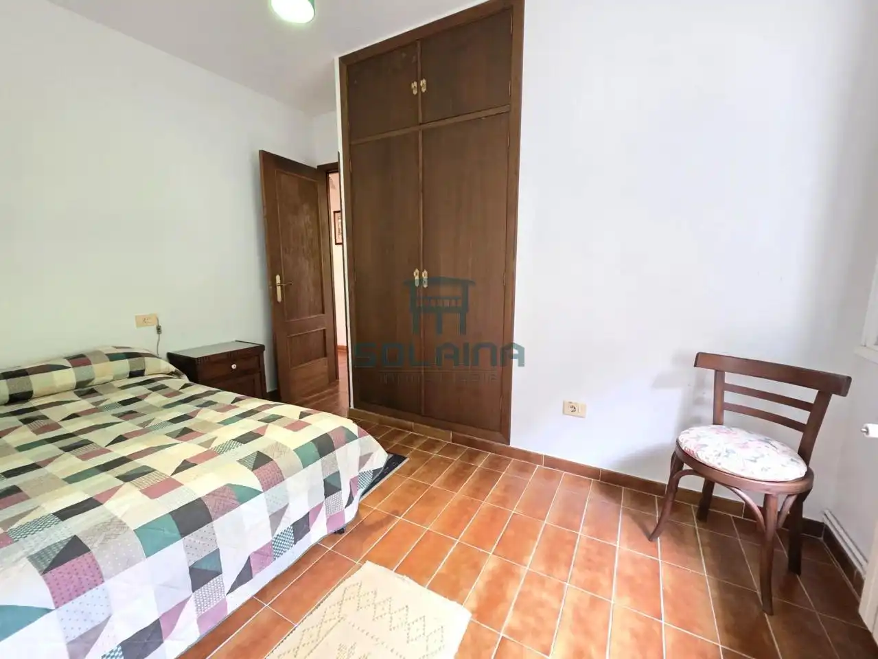 Dormitori de Casa o xalet en venda en Ourense Capital  amb Calefacció i Jardí privat