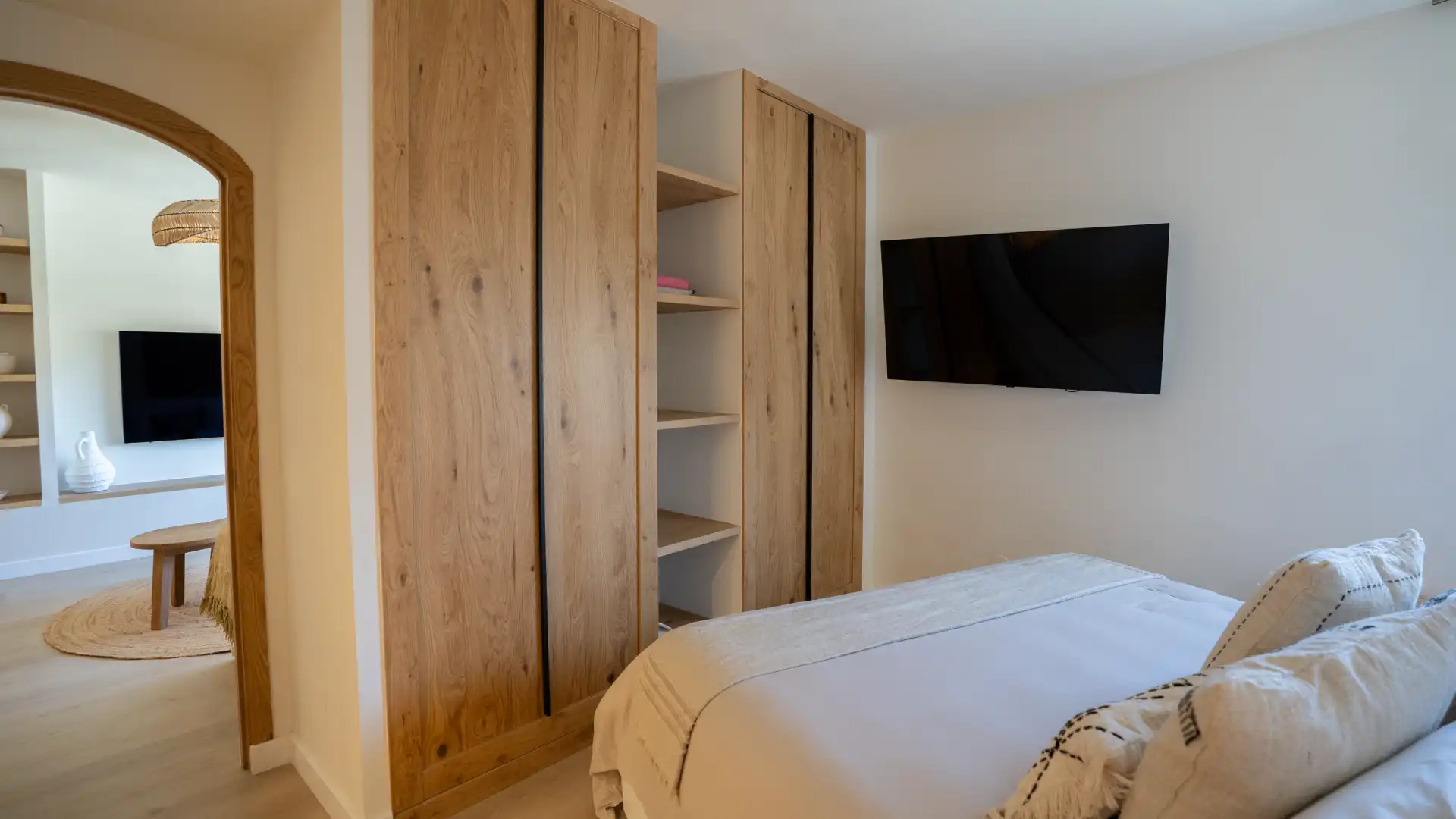 Schlafzimmer von Wohnungen zur Miete in Marbella mit Klimaanlage, Heizung und Terrasse