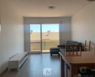 Sala d'estar de Pis de lloguer en Vic amb Calefacció, Terrassa i Moblat