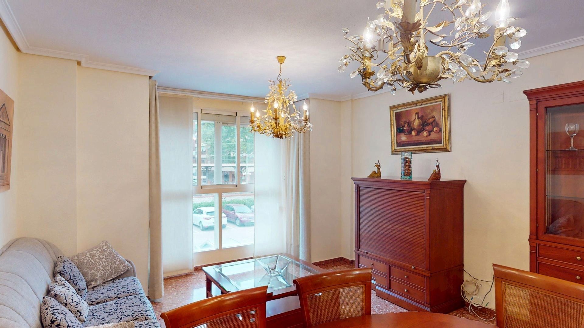 Living room of Duplex for sale in Mislata  with Air Conditioner and Furnished