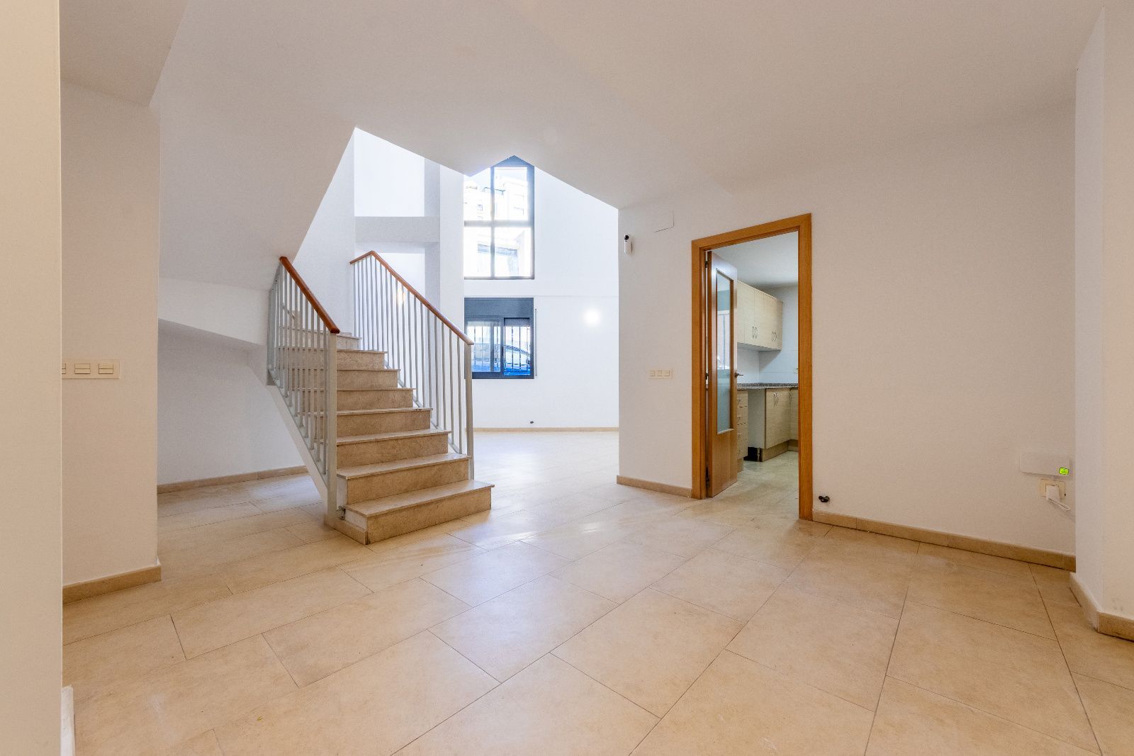 Duplex to rent in General Contreras, 9, Barris Marítims