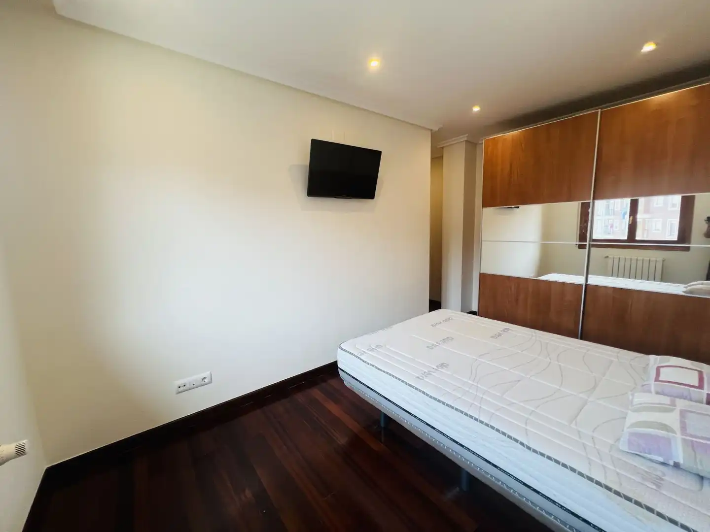 Duplexes for sale in La Iglesia, Voto