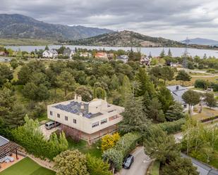 Vista exterior de Casa o xalet en venda en Collado Mediano amb Terrassa, Piscina i Balcó