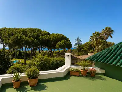Chalet con jardín en venta en Elviria - Cabopino