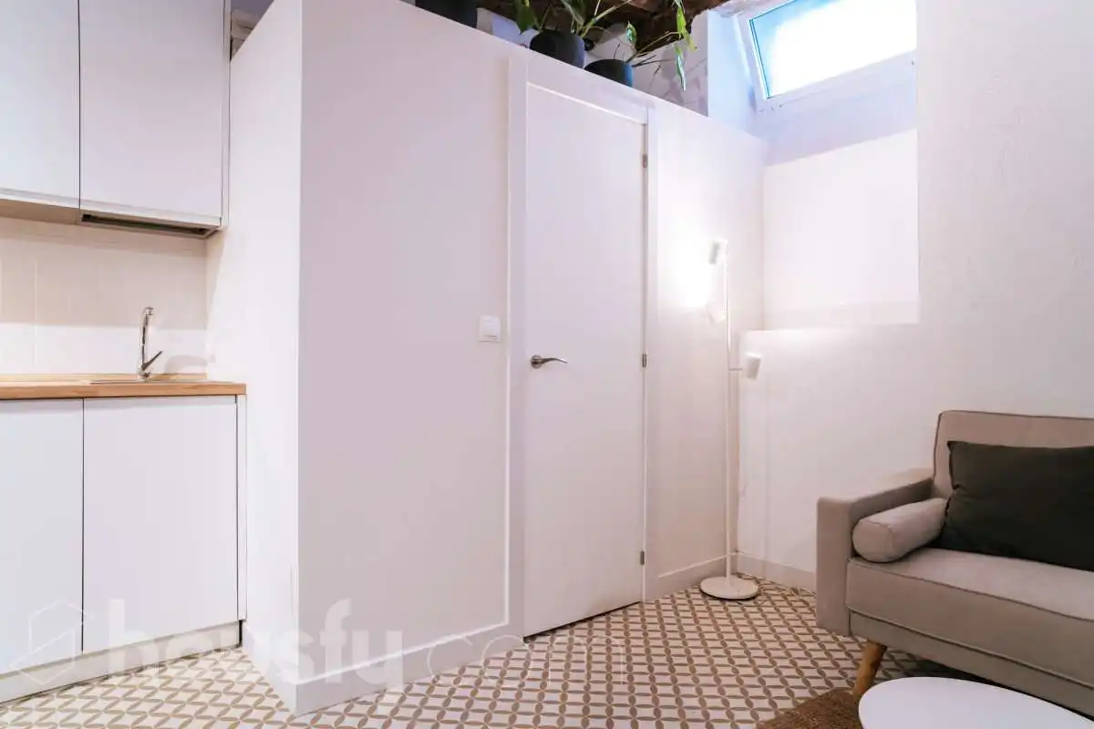 Habitación de Estudio de alquiler en Madrid con Amueblado