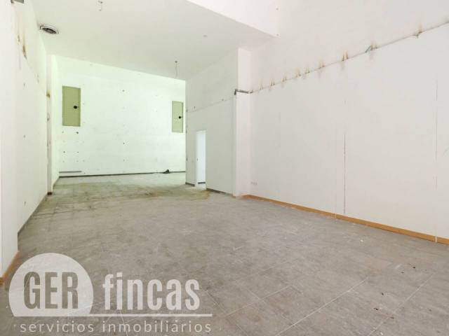 Local comercial en Alquiler en Calle Pau Marsal en Cementiri Vell