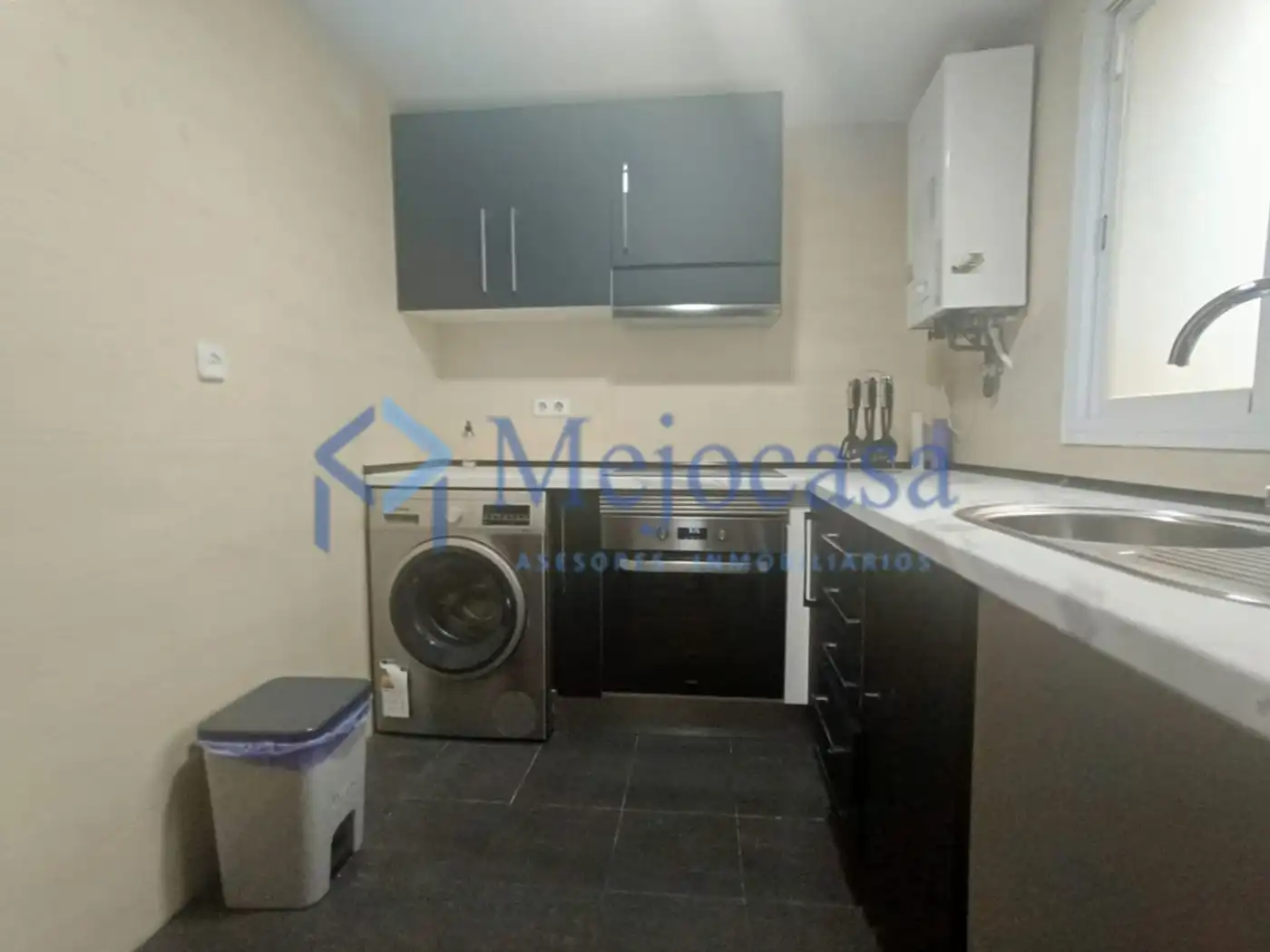Flat with lift for sale in Calle del Lago Constanza, imagen 6