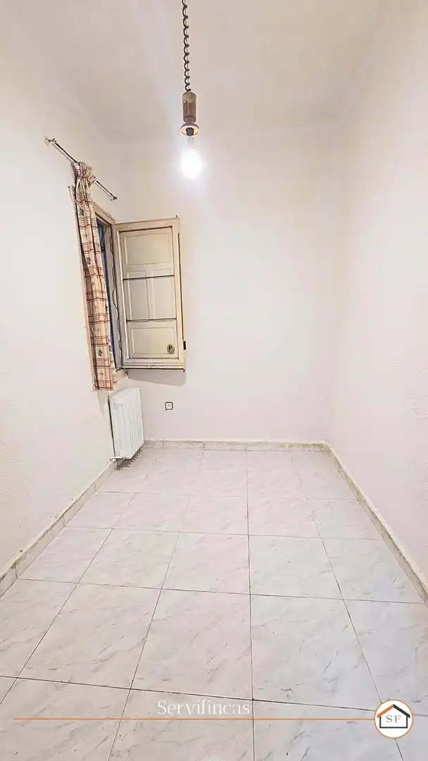 Dormitori de Pis en venda en Madrid amb Calefacció