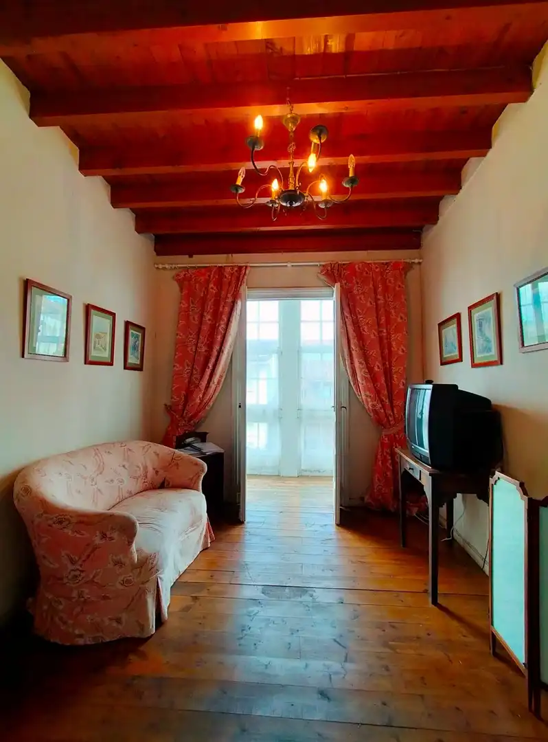 Sala d'estar de Casa o xalet en venda en Pravia amb Calefacció, Jardí privat i Terrassa