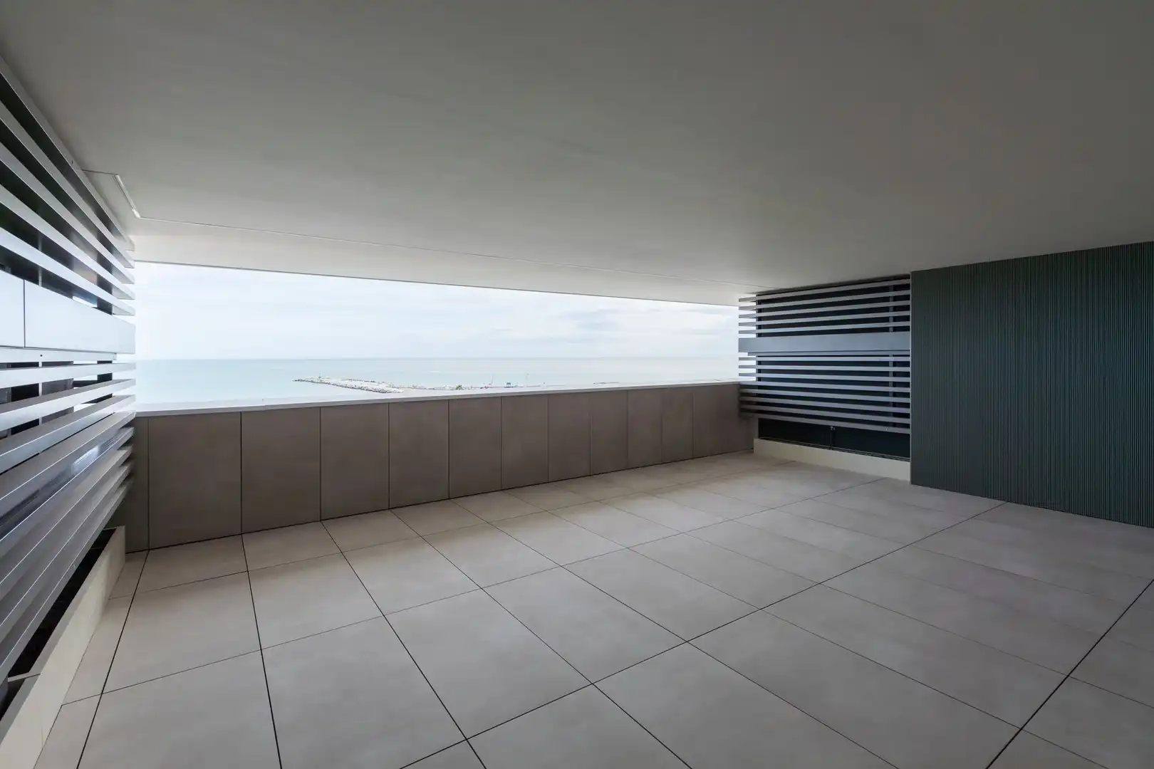 Apartamento de alquiler en Martín Carpena - Torre del Río