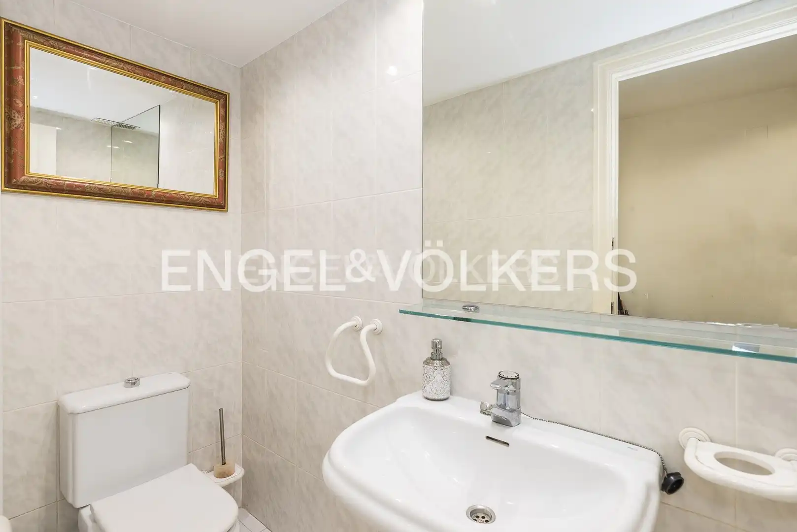 Bathroom of Houses for sale in Gavà  with Air Conditioner, Heating and Private garden