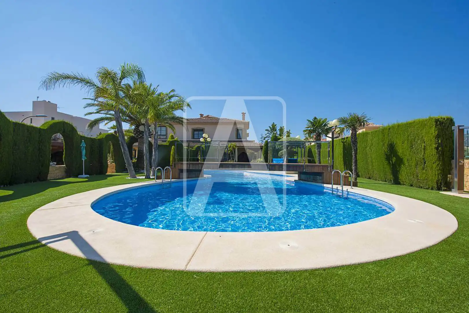 Chalet con piscina en venta en Marisol Park - Ortembach - Los Almendros, imagen 38