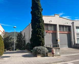 Vista exterior de Nau industrial de lloguer en Argentona amb Alarma