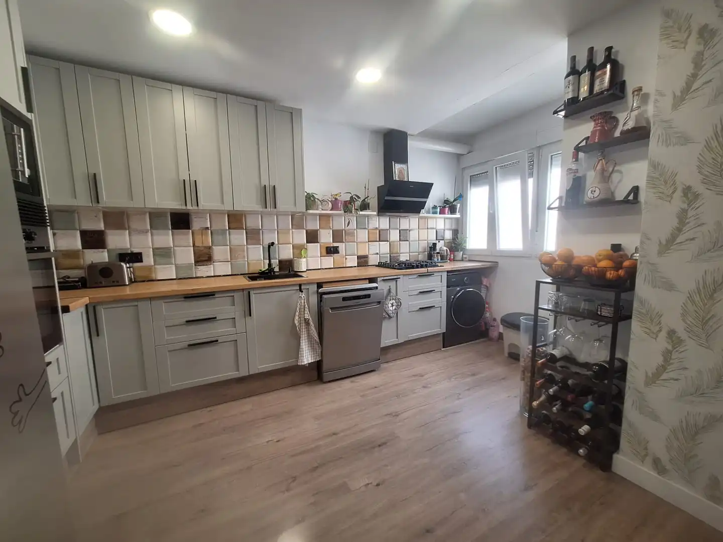 Kitchen of Flat for rent in Cartagena  with Air Conditioner, Heating and Parquet flooring