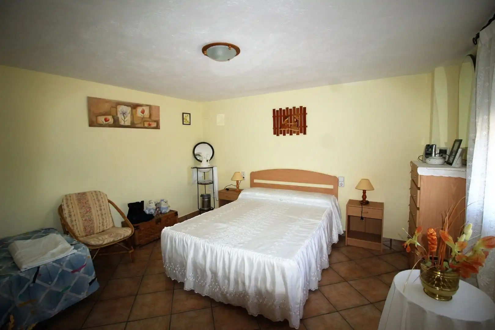 Dormitori de Casa o xalet en venda en Chiva amb Jardí privat, Terrassa i Traster