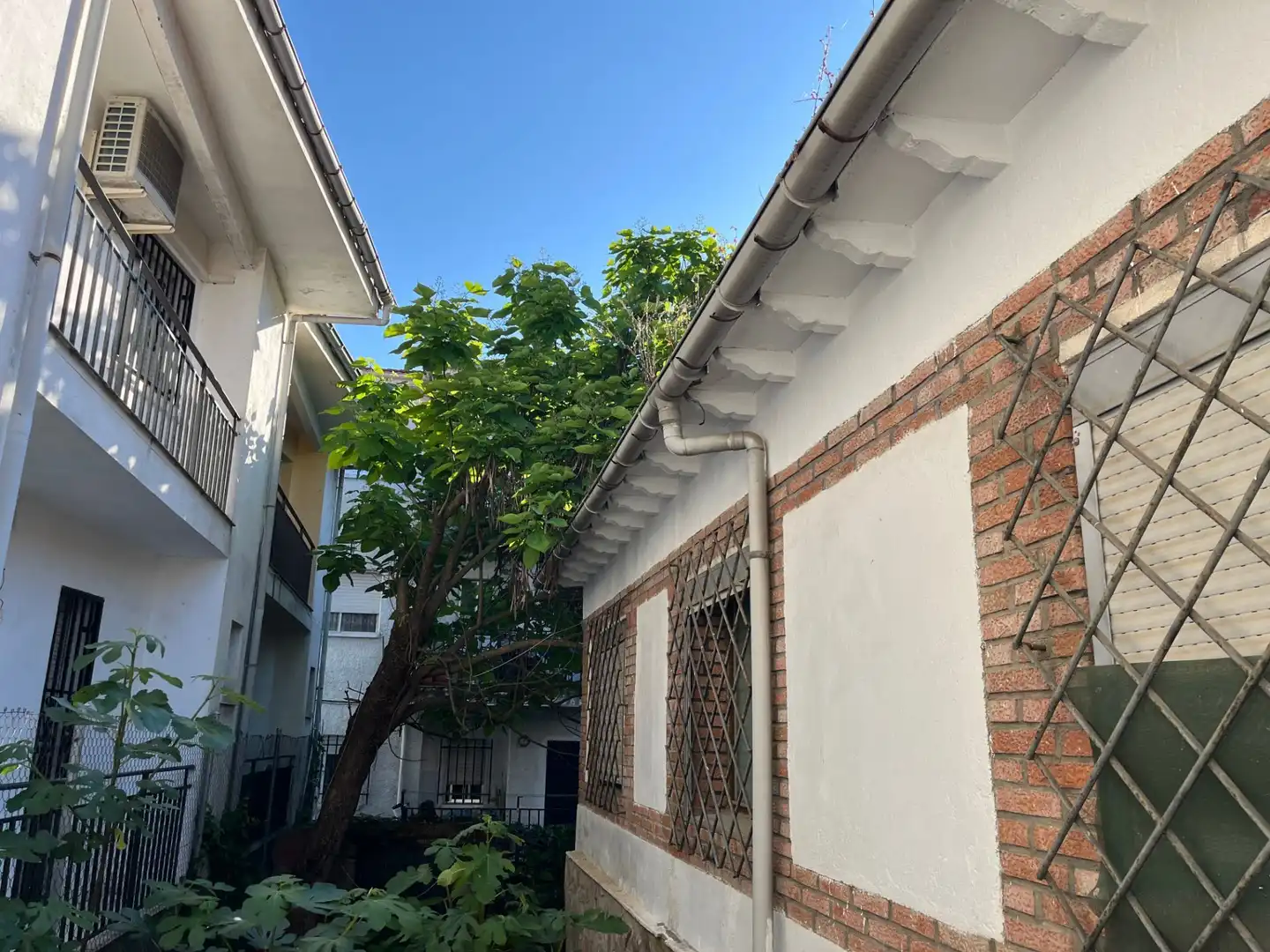 Vista exterior de Casa o xalet en venda en Lanzahíta amb Jardí privat i Terrassa