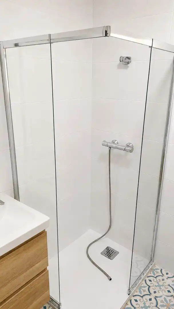 Bathroom of Flat for sale in Valencia  with Balcony