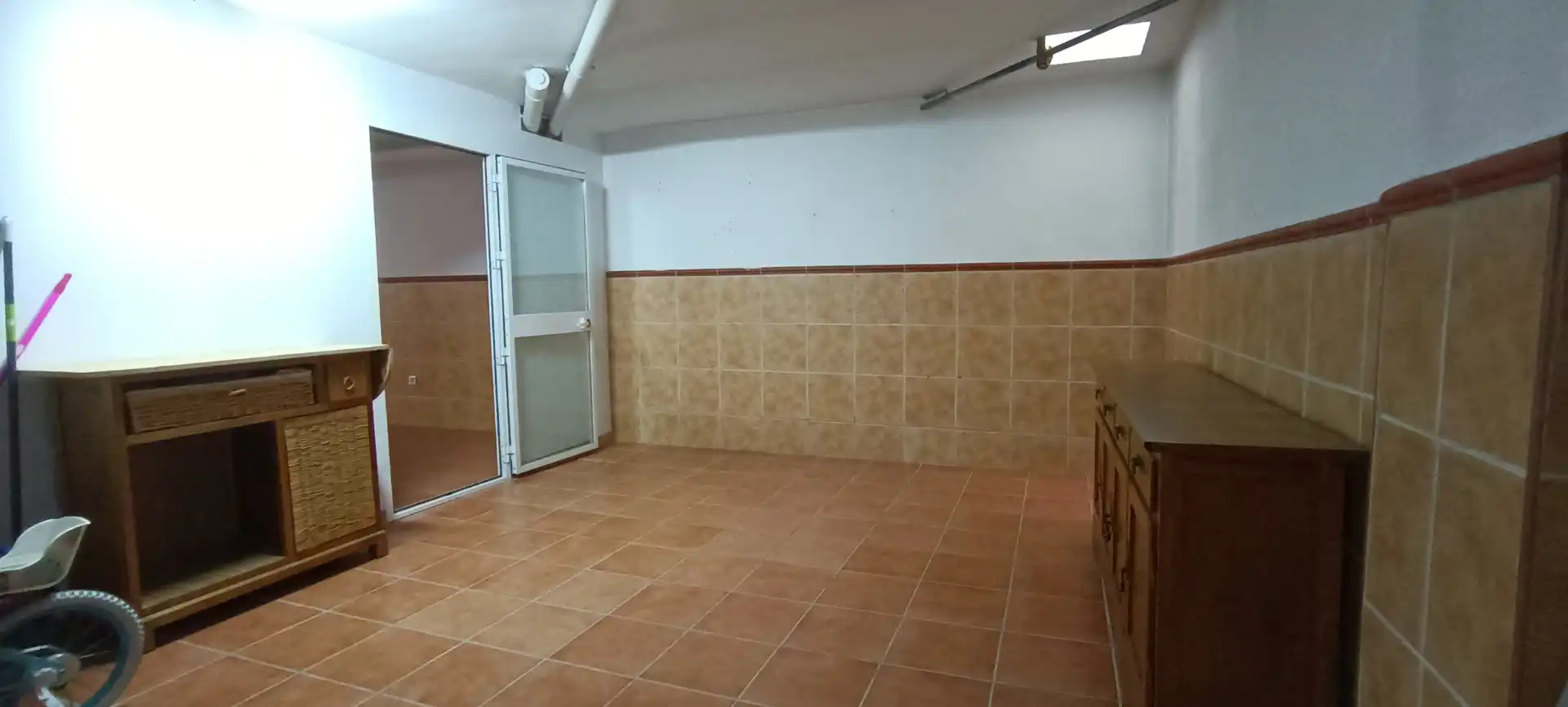Einfamilien-Reihenhaus zum Verkauf in Estepona mit Klimaanlage, Heizung und Terrasse