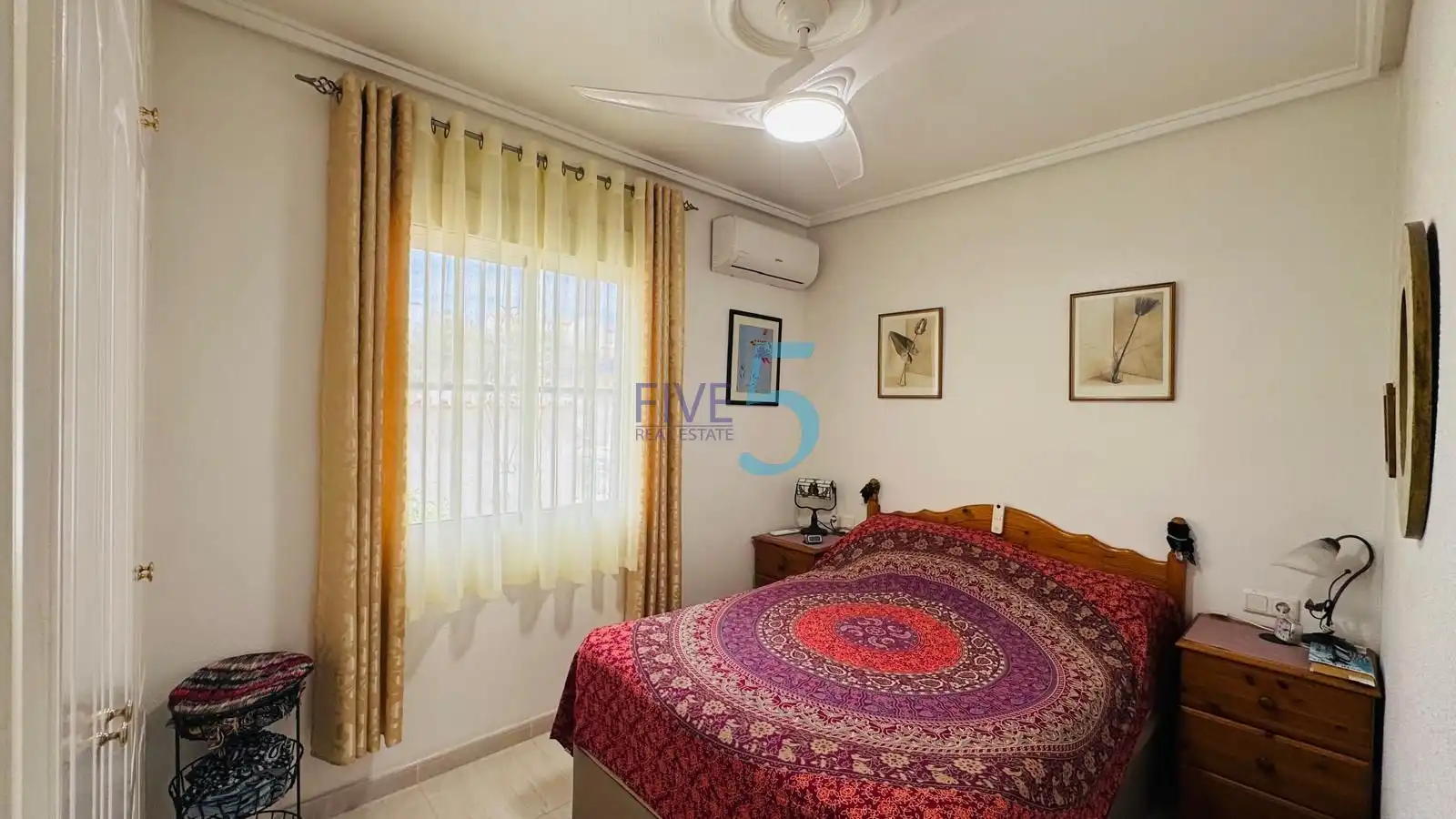 Casa adosada en venta en Rojales Hills - Rosa Bugalows
