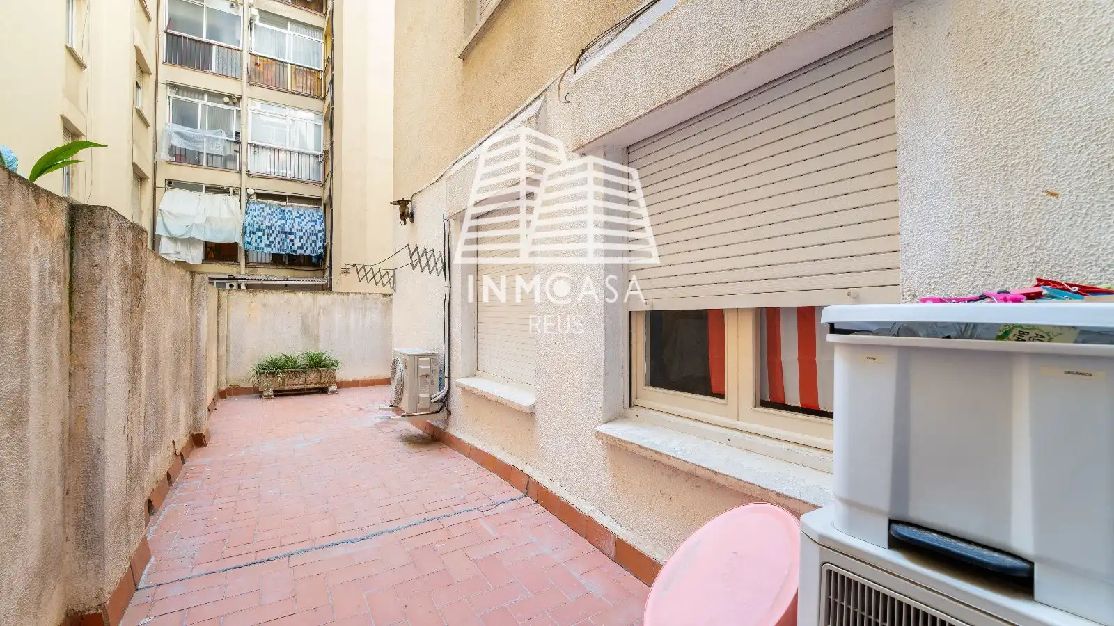 Vista exterior de Piso en venta en Reus con Aire acondicionado y Terraza