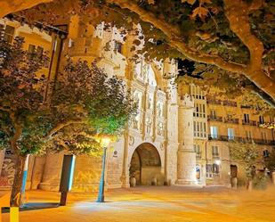 Vista exterior de Dúplex en venda en Burgos Capital amb Calefacció, Terrassa i Jacuzzi