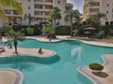 Appartement avec piscine à vendre à Calle Acebo 34