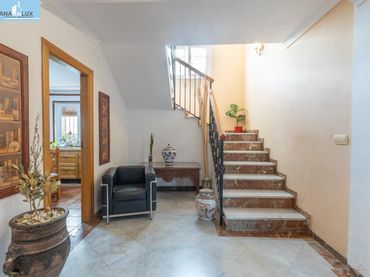 Casa con balcón en venta en Calle del Campo Santo