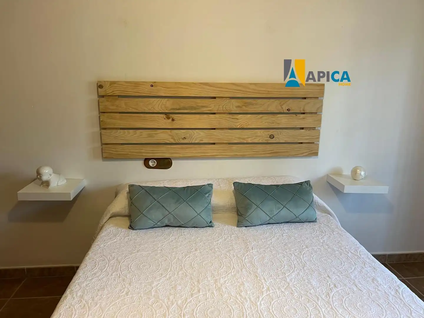 Habitación de Dúplex en venta en Barbate con Aire acondicionado y Amueblado