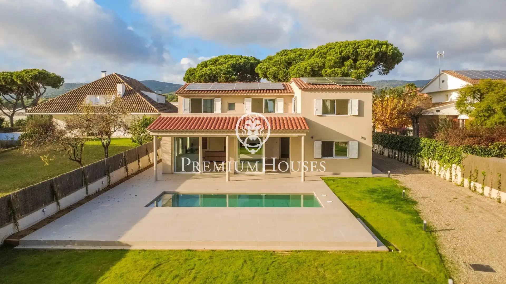 Vista exterior de Casa o chalet de alquiler en Sant Andreu de Llavaneres con Calefacción, Jardín privado y Terraza
