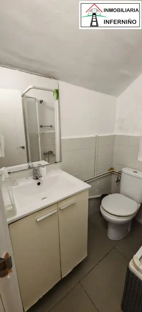 Bany de Edifici en venda en Ferrol