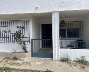 Vista exterior de Planta baixa en venda en Buñol amb Jardí privat i Terrassa