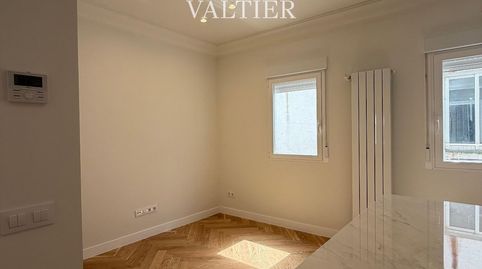 Foto 3 de Piso de alquiler en María de Guzmán, Ríos Rosas - Nuevos Ministerios, Madrid Capital