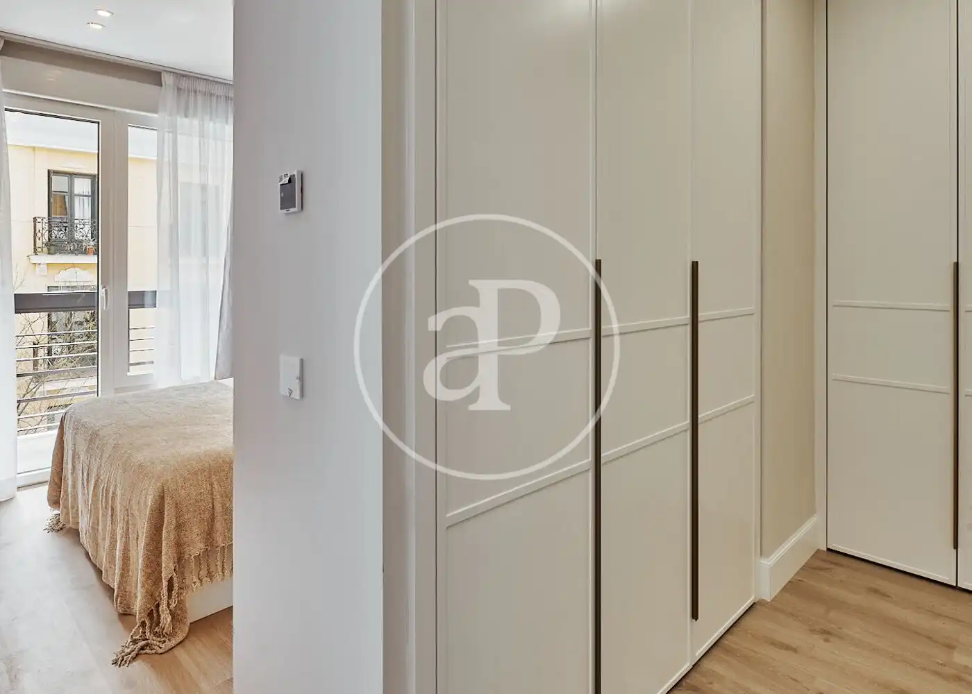 Bedroom of Flat for sale in Madrid  with Air Conditioner, Heating and Terrace