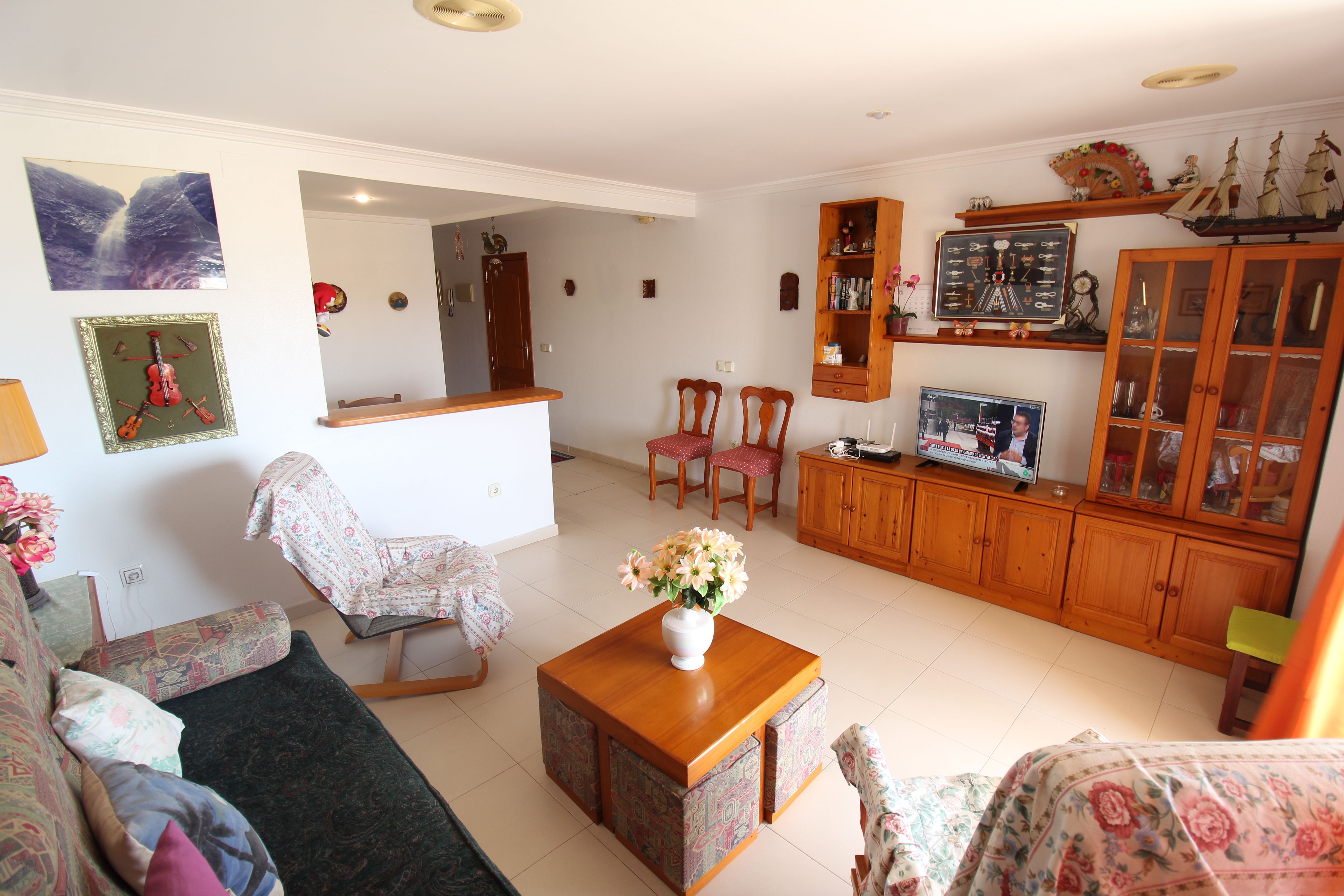 Sala d'estar de Apartament en venda en Torrevieja amb Moblat, Forn i Rentadora
