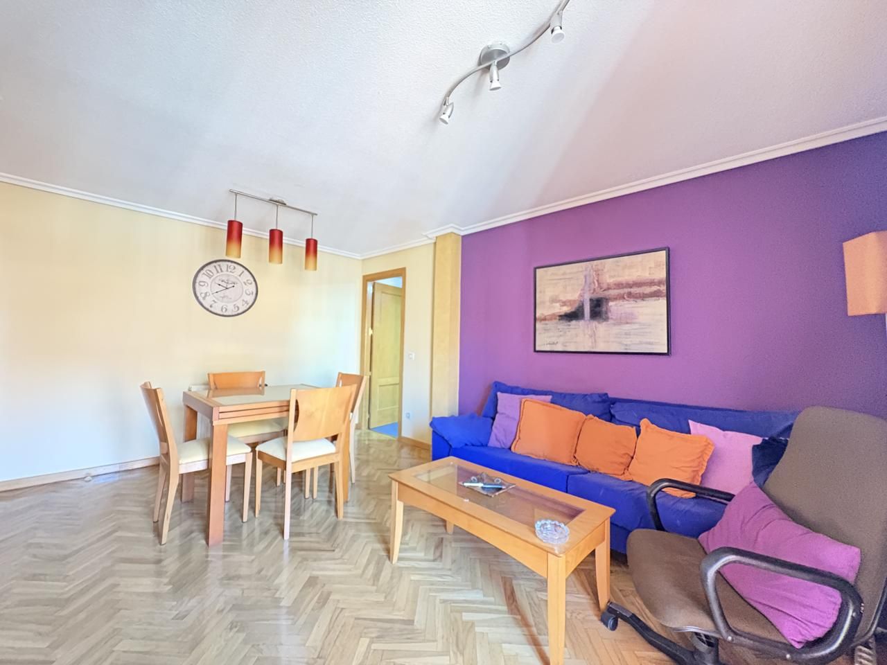 Living room of Flat to rent in Daganzo de Arriba  with Heating, Parquet flooring and Furnished