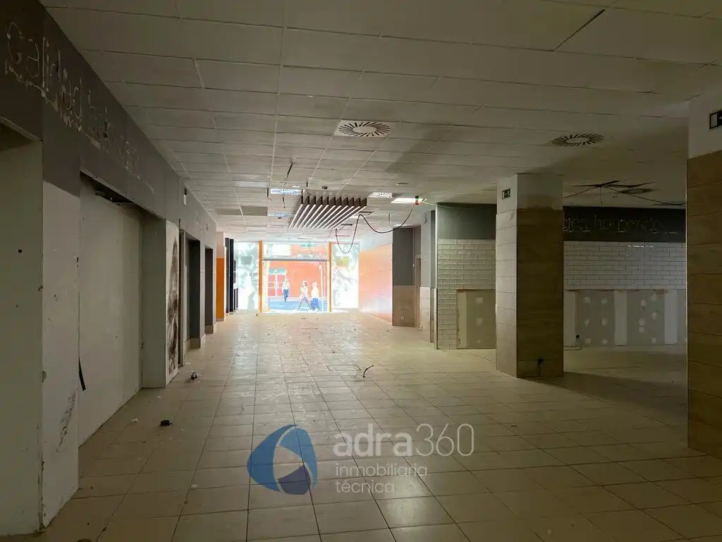 Locale commerciale in affitto a Vara de Rey 32, imagen 8