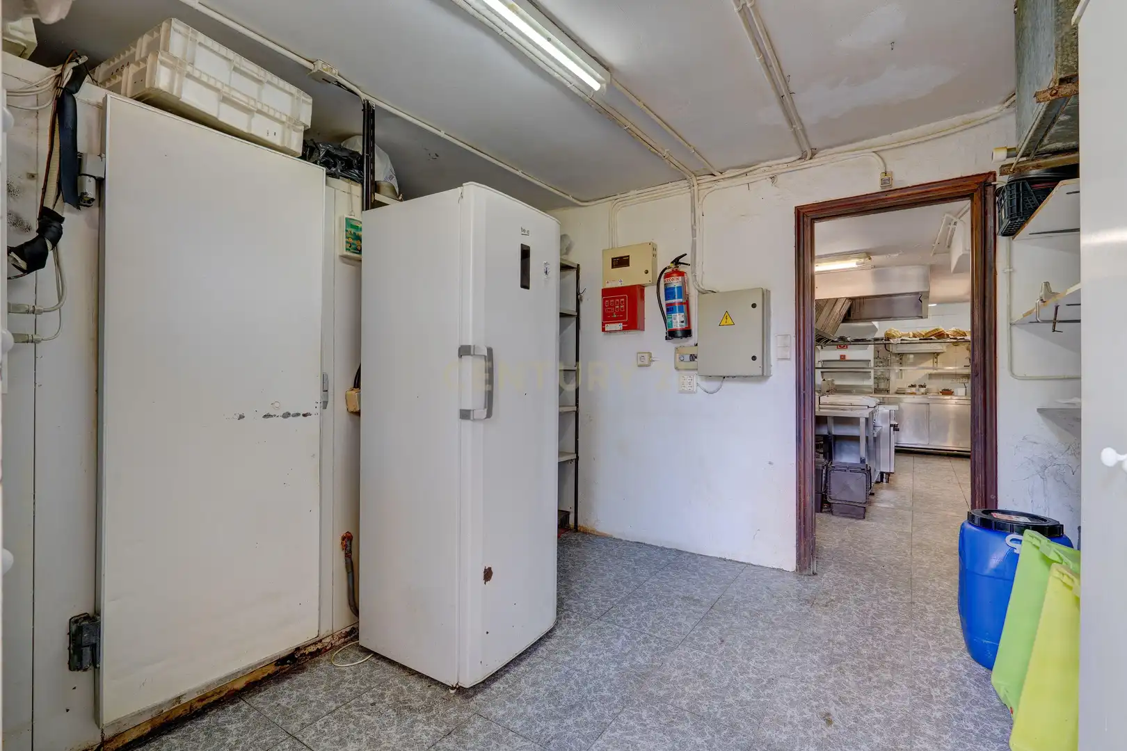 Kitchen of Commercial properties for sale in Deba  with Air Conditioner