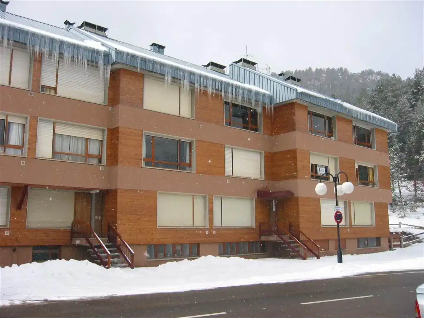 Außenansicht von Dachboden zum Verkauf in Alp