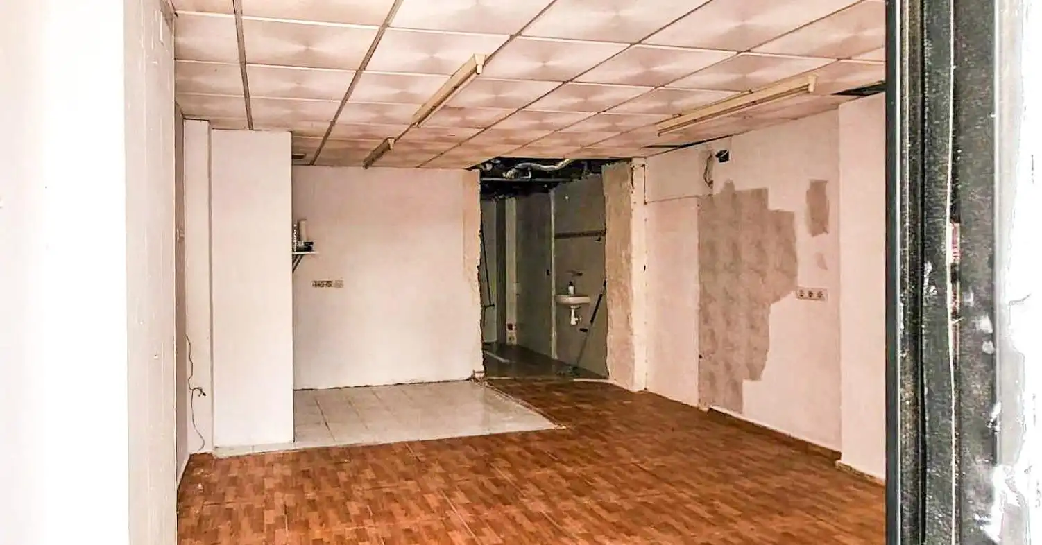 Local en venta en Gandia con Terraza