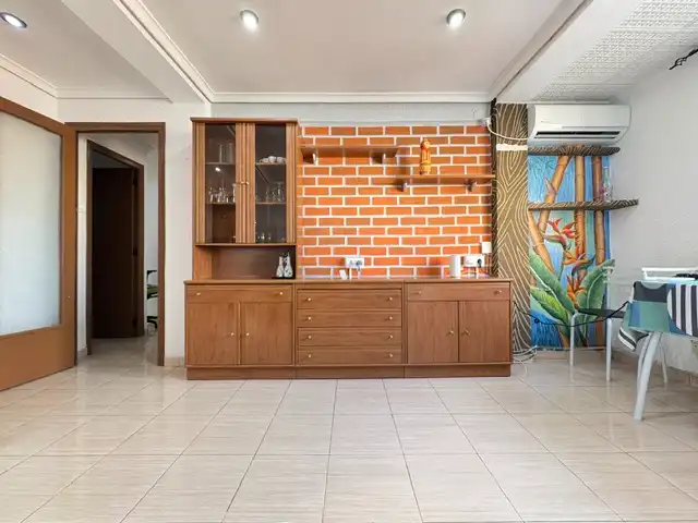 Flat with terrace for sale in Carrer de Blasco Vichares 14