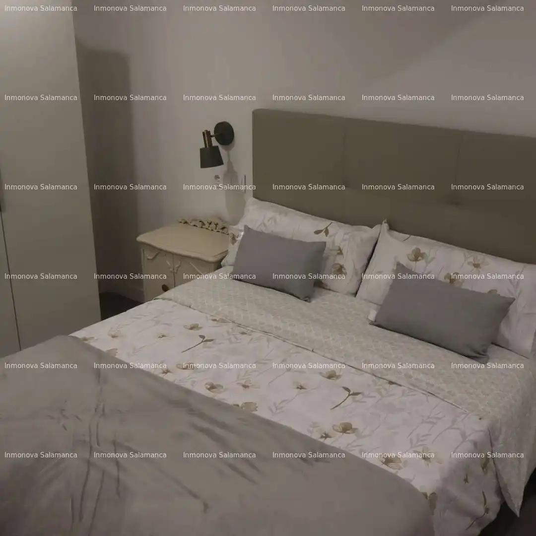 Bedroom of Flat for share in Salamanca  with Heating and Furnished