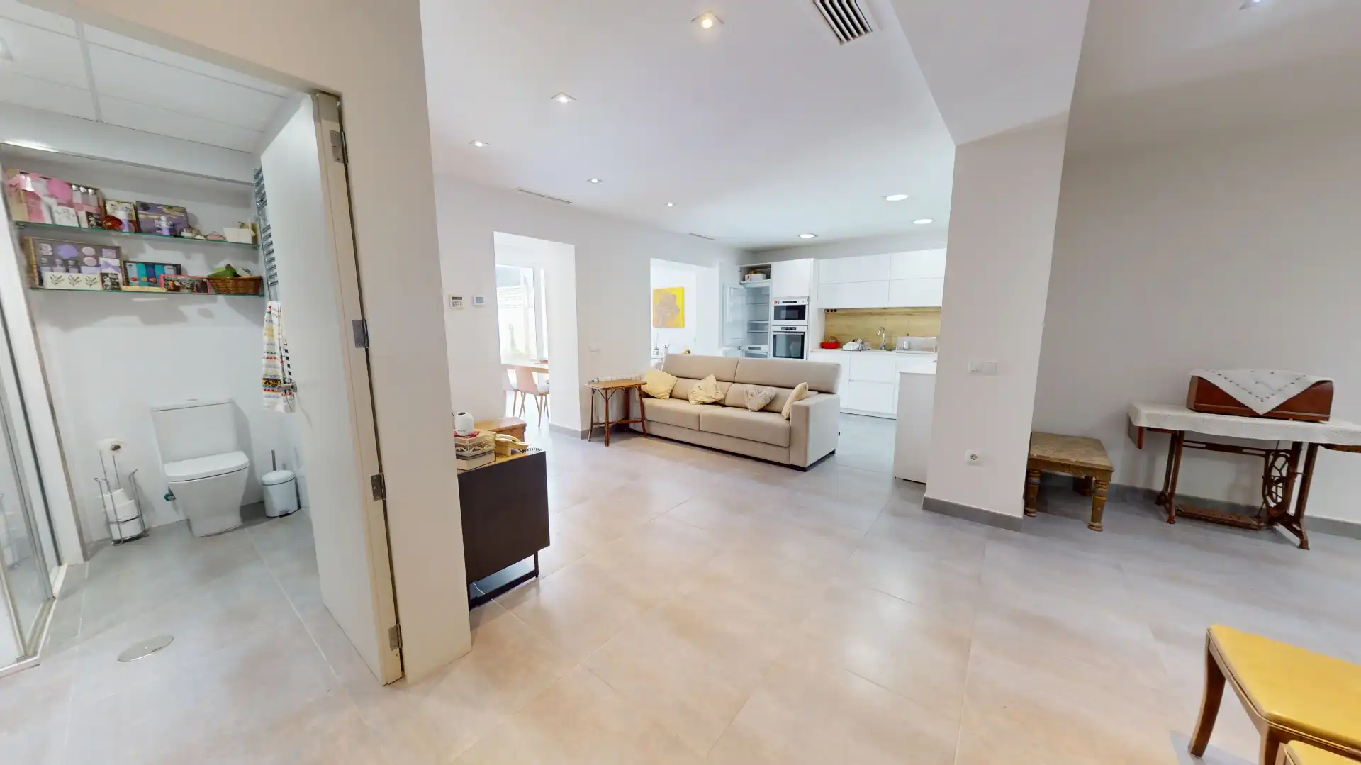 Sala de estar de Casa o chalet en venta en El Campello con Aire acondicionado, Calefacción y Jardín privado