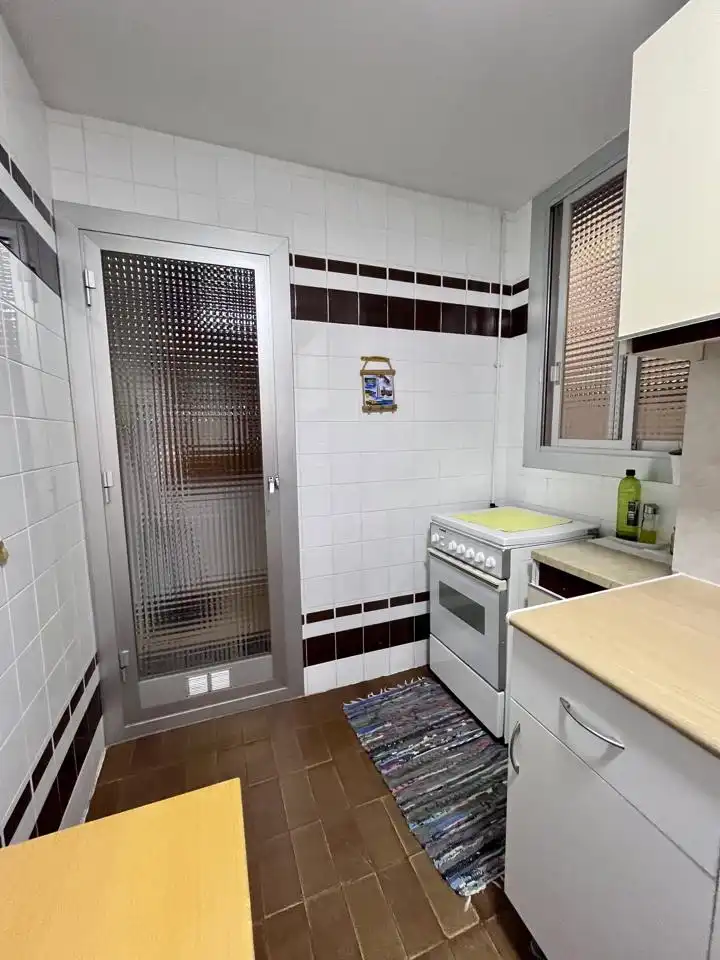 Appartamento con ascensore in vendita a calle de Monturiol, imagen 3