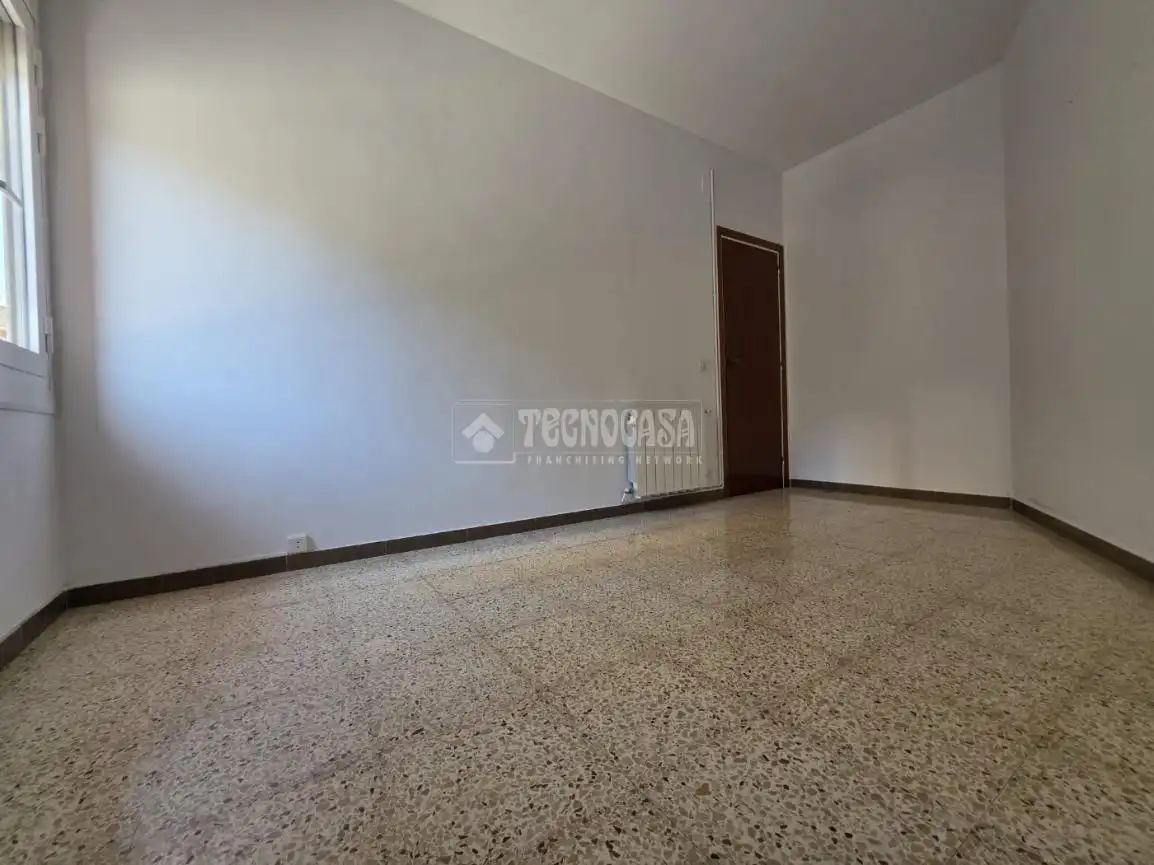 Flat for sale in Sant Vicenç Dels Horts  with Heating and Terrace