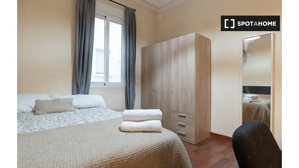 Habitación de Piso de alquiler en Madrid con Aire acondicionado, Calefacción y Amueblado