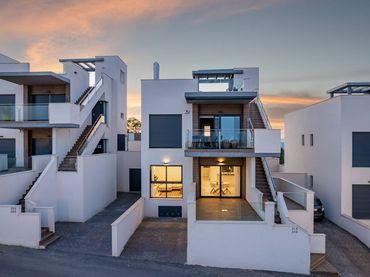 Apartament amb balcó en venda a San Miguel de Salinas