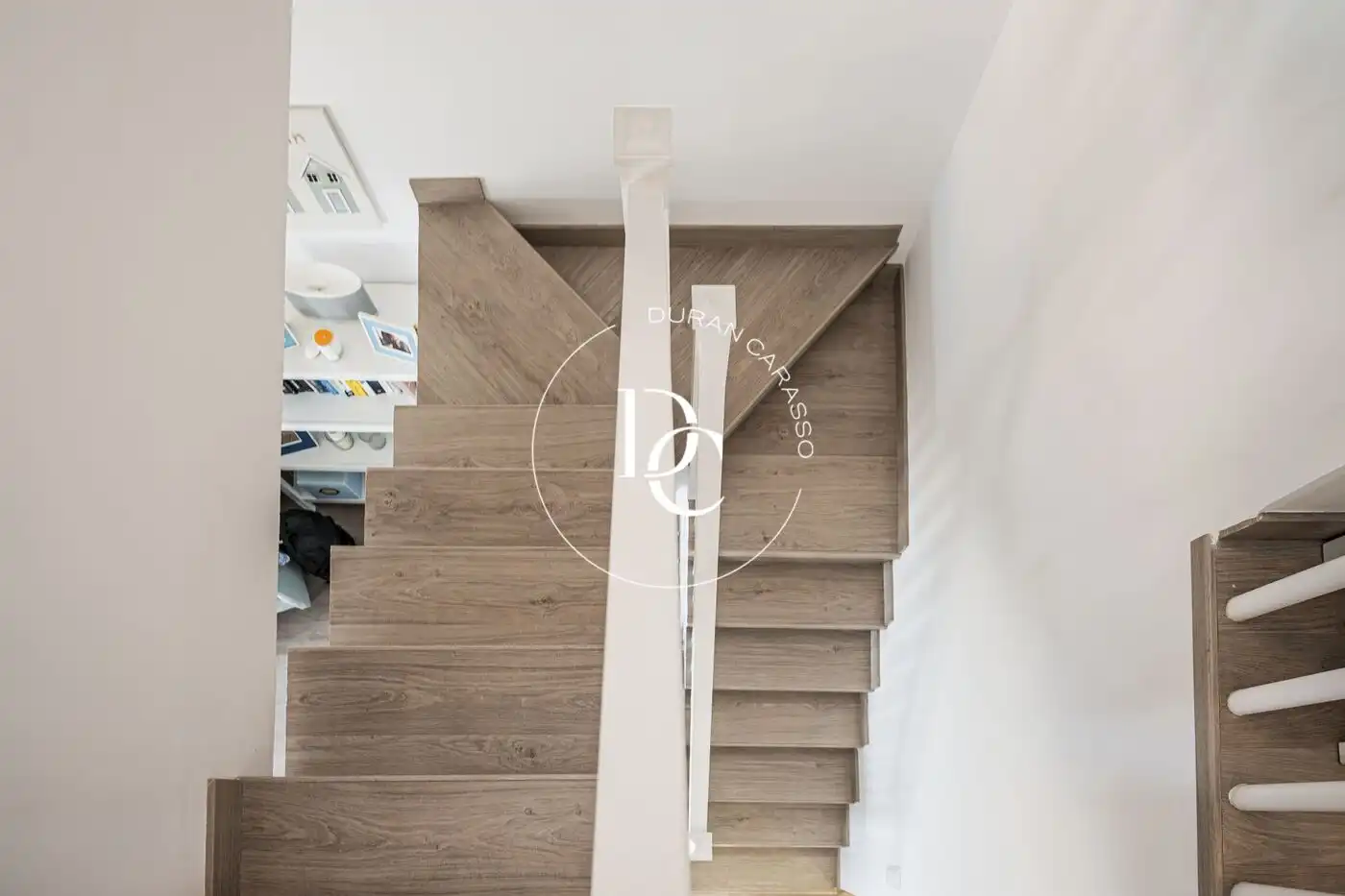 Maisonette zum Verkauf in Sitges mit Klimaanlage, Heizung und Privatgarten
