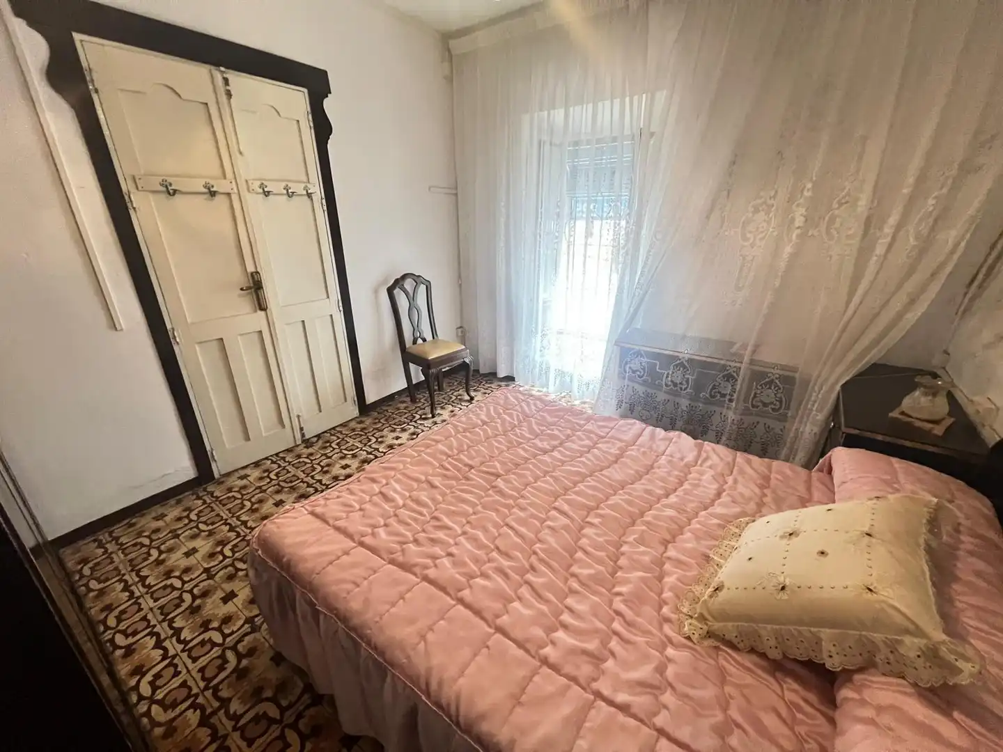 Schlafzimmer von Wohnungen zum Verkauf in Almadén mit Möbliert